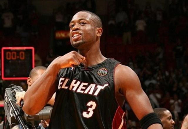 TA：莫斯克拉的贡献远不止是“临时救火”，他完全封锁了凯恩（TA：莫斯克拉的作用远超权宜之计，他彻底冻结了凯恩）