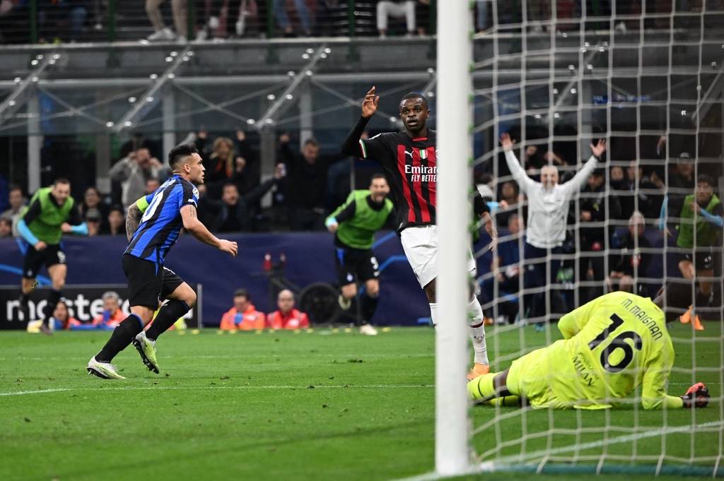 意媒：斯帕莱蒂想买中场，目标弗拉泰西、泽林斯基或法乔利（意媒曝：斯帕莱蒂寻中场强援，锁定弗拉泰西、泽林斯基、法乔利）