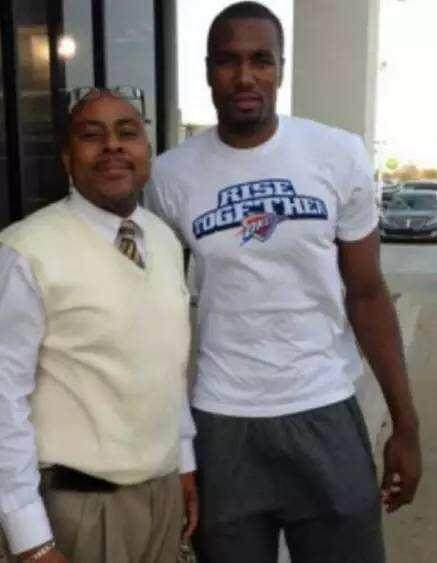 F1阿布扎比站二练：可以庆祝冠军了？诺里斯强势领先（F1阿布扎比站二练：冠军已在望？诺里斯强势领跑）