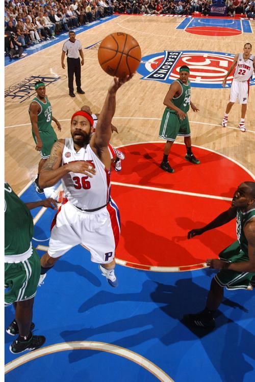 弗兰克表示热刺正在“处理”比苏马转会风波，乌多吉将缺席至明年（弗兰克称热刺正应对比苏马转会争议，乌多吉预计缺阵至明年）