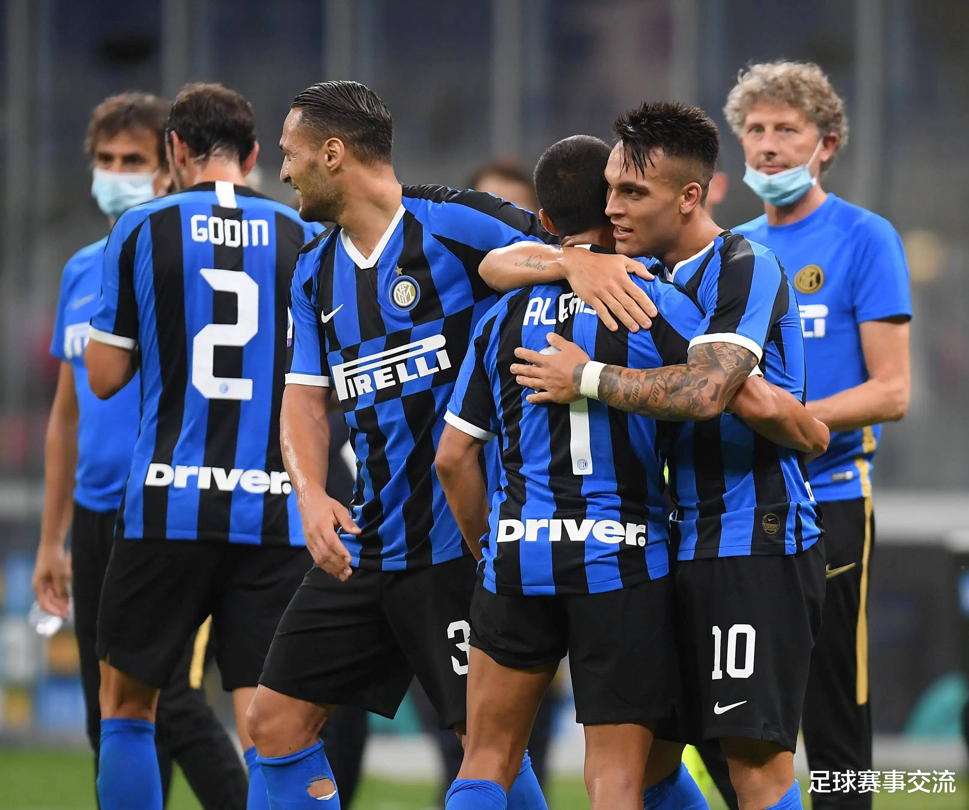 自威廉以来，埃斯特旺是首位连续3场欧冠进球的切尔西球员（埃斯特旺成继威廉后首位欧冠三连场破门的切尔西球员）